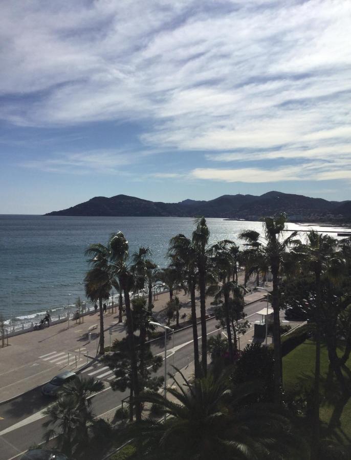 Bord De Mer - Cannes La Bocca Екстериор снимка